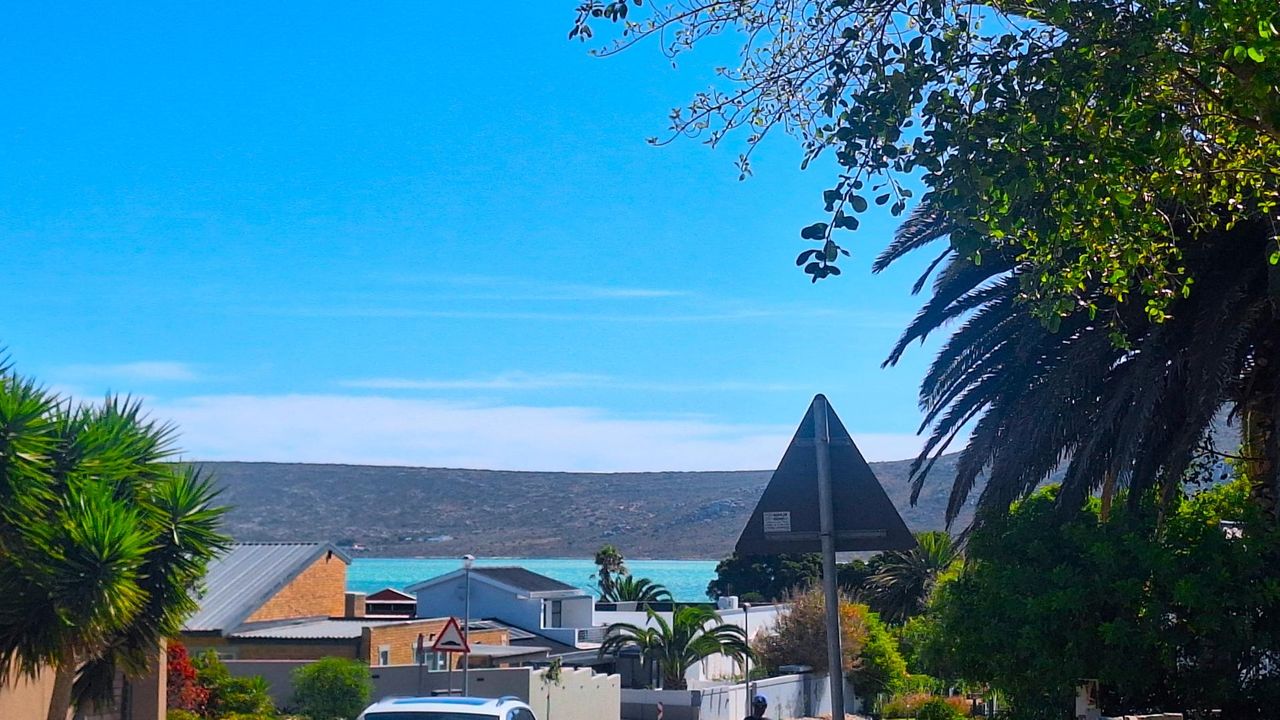 5 Bedroom house for sale in Middedorp, Langebaan
