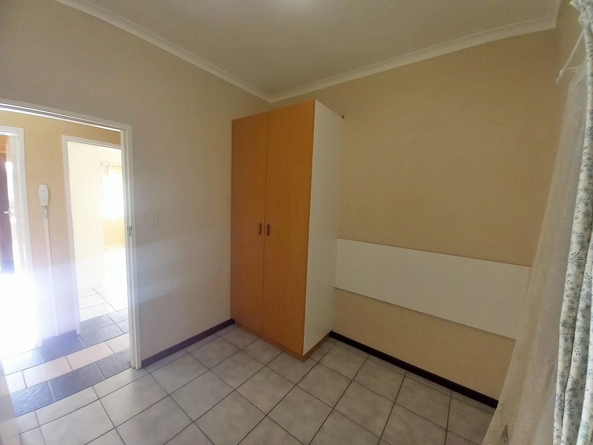 3 Bedroom house rented in Lansdowne, Cape Town