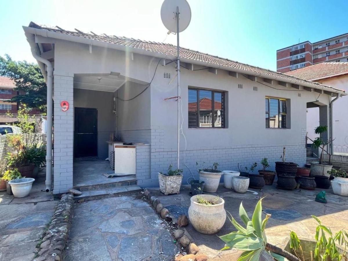2 Bedroom house rented in Umbilo, Durban