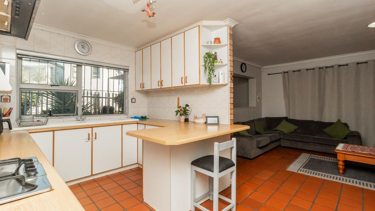 4 Bedroom house sold in Heights, Brackenfell