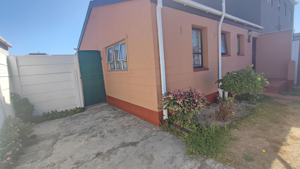 3 Bedroom house for sale in Rocklands, Mitchells Plain