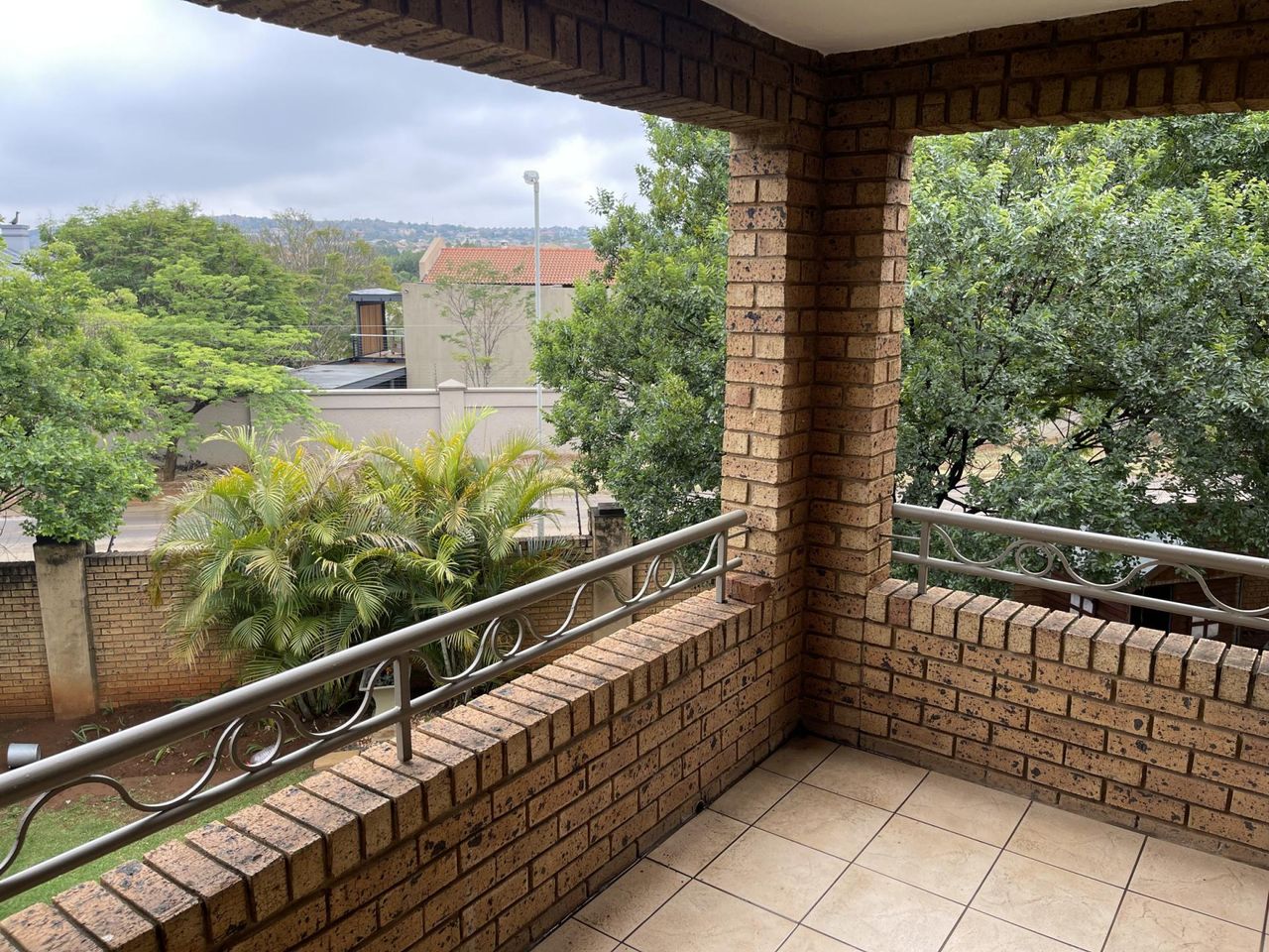 2 Bedroom townhouse sectional for sale in Boardwalk, Pretoria