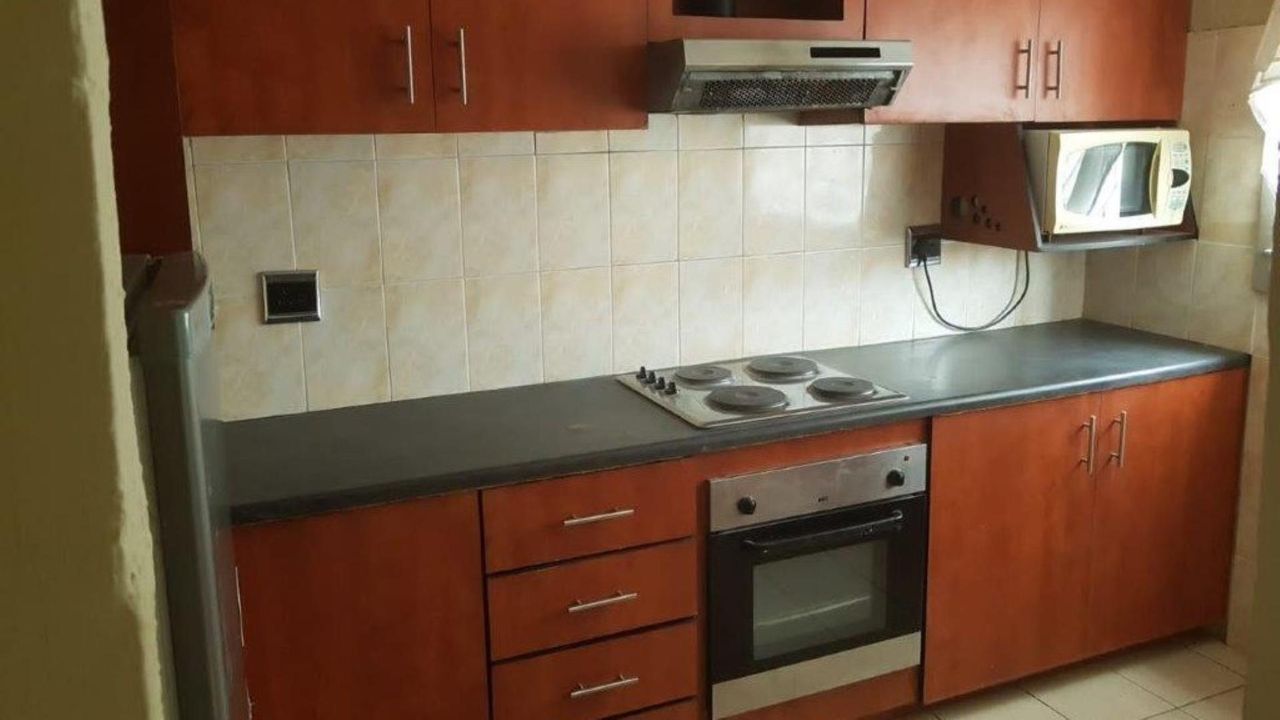 1 Bedroom bachelor flat for sale in Caneside, Phoenix