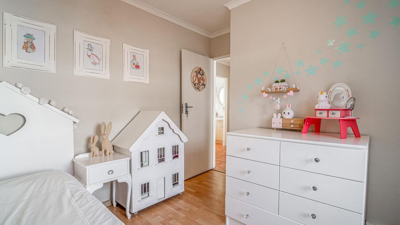 3 Bedroom house sold in Kirstenhof, Cape Town