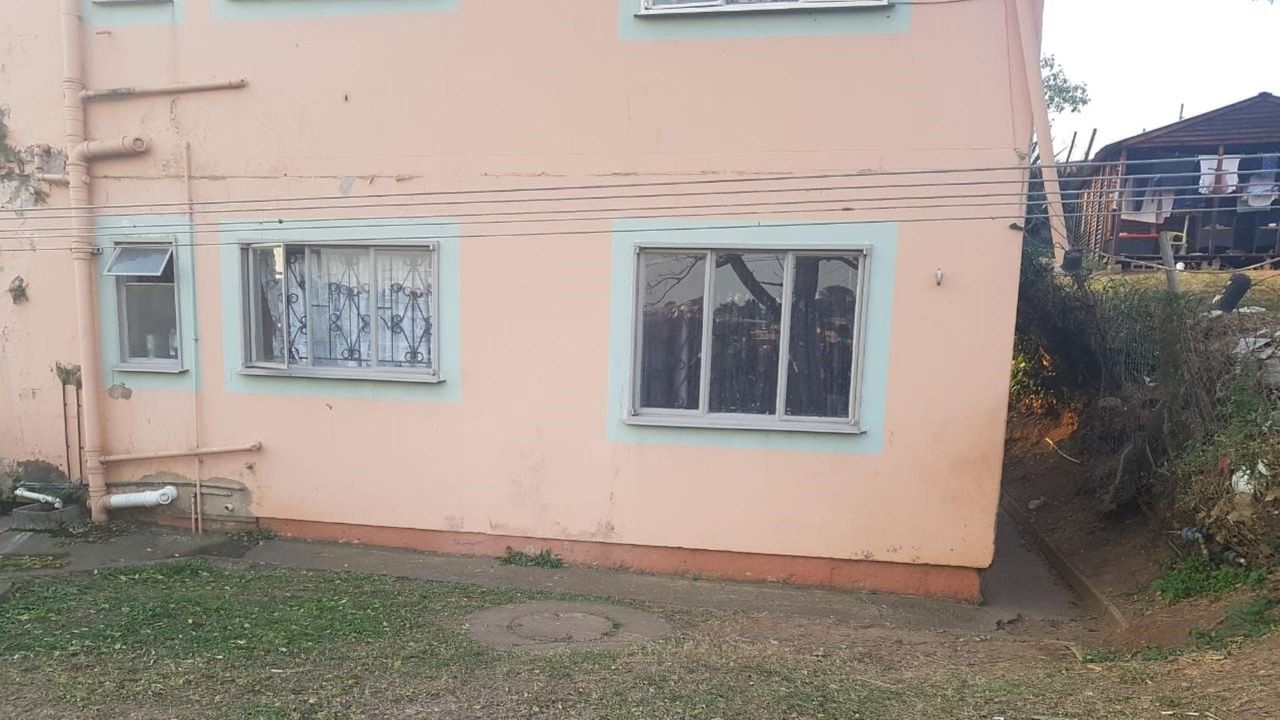 1 Bedroom bachelor flat for sale in Caneside, Phoenix