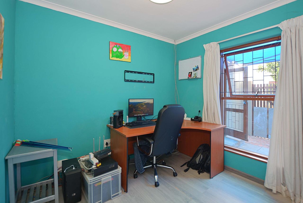 3 Bedroom house for sale in Bothasig, Milnerton