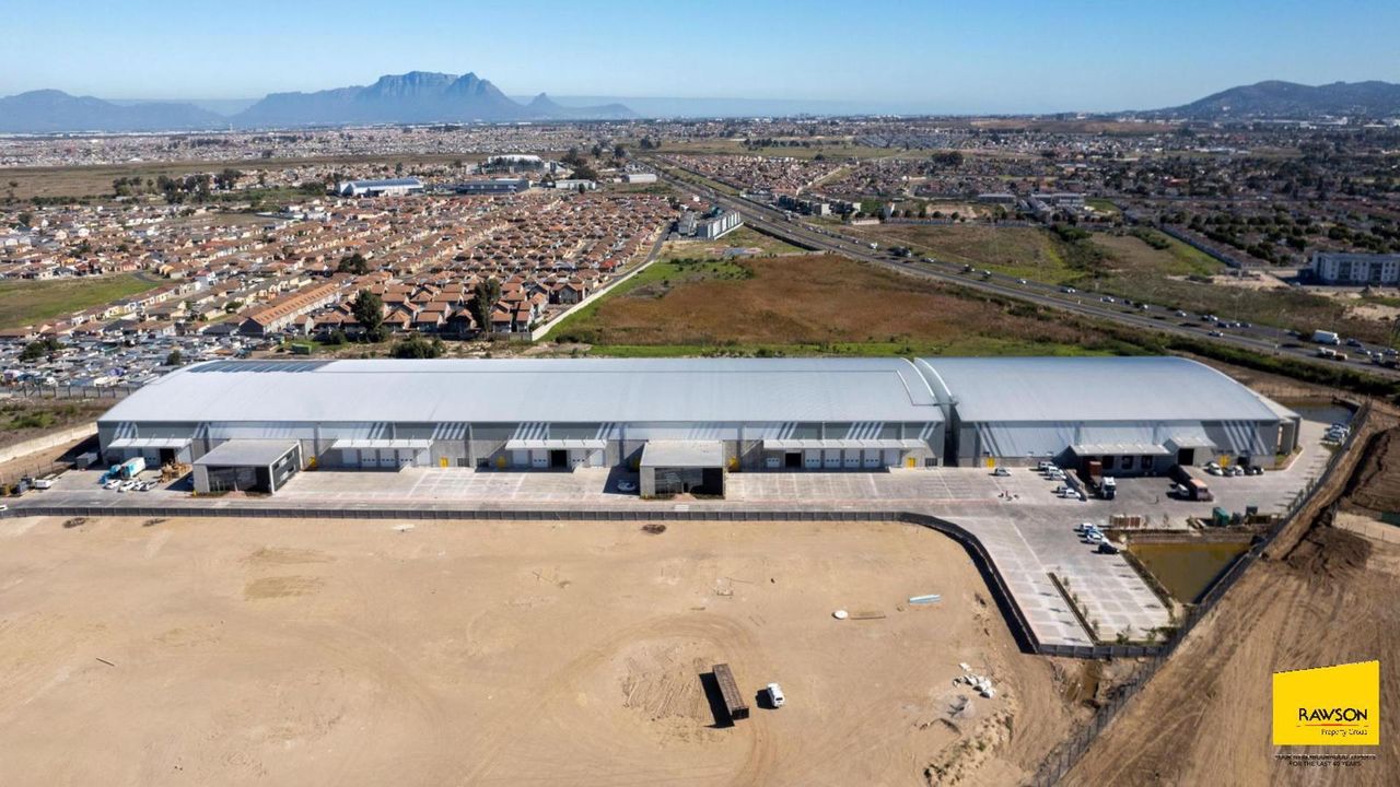 Industrial to let in Wimbledon Estate, Blackheath