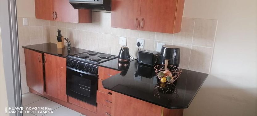 2 Bedroom apartment for sale in Little Falls, Roodepoort