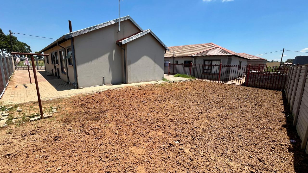 3 Bedroom house for sale in Pinehaven, Bloemfontein