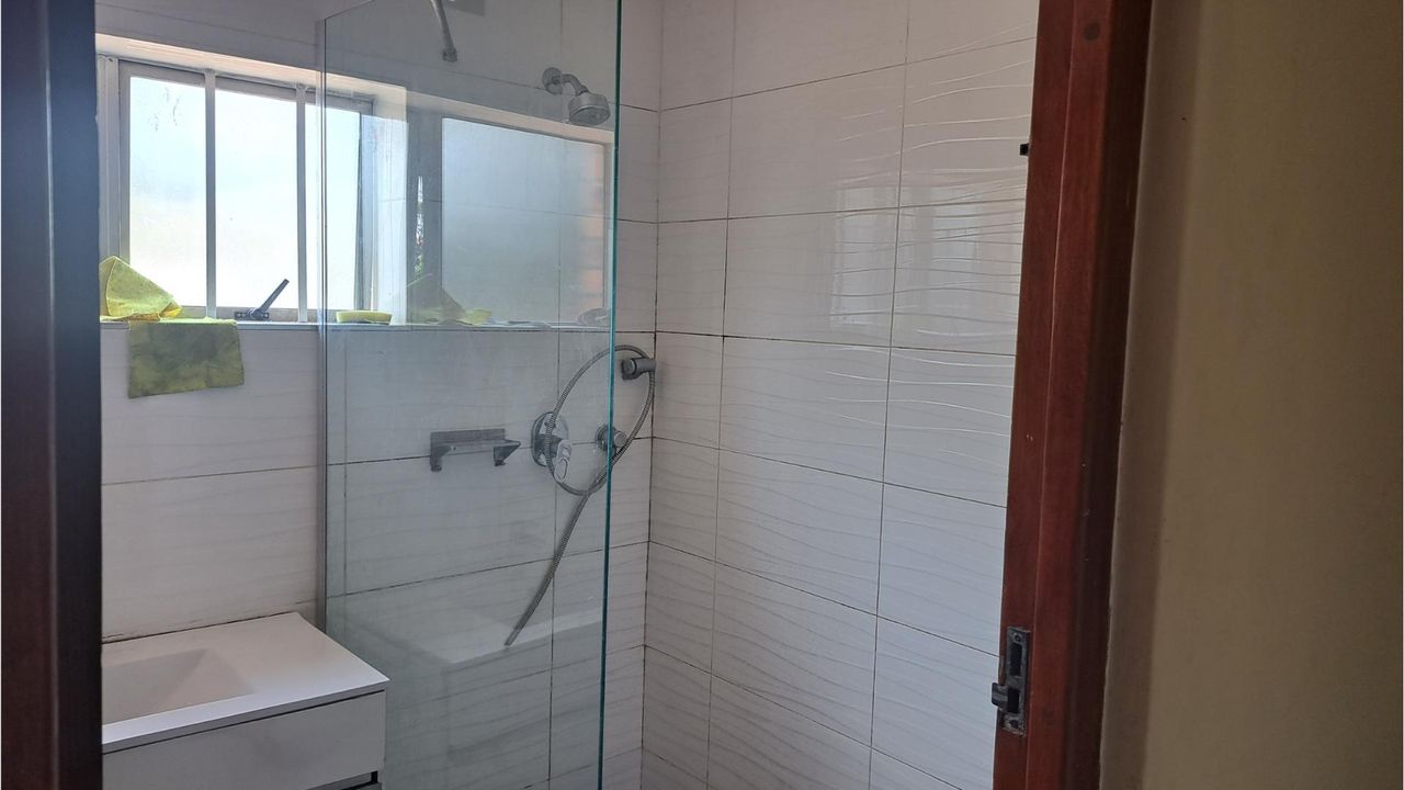 5 Bedroom house to rent in Austerville, Durban