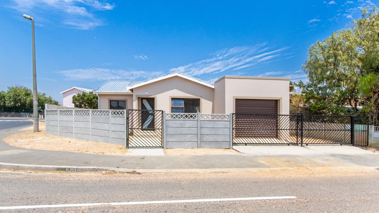 3 Bedroom house for sale in Groenheuwel, Paarl