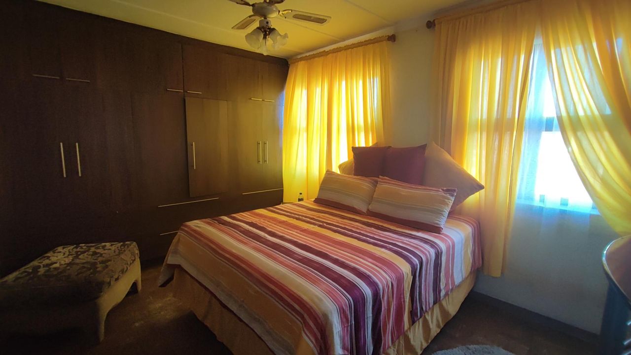 3 Bedroom house for sale in Woodlands, Mitchells Plain