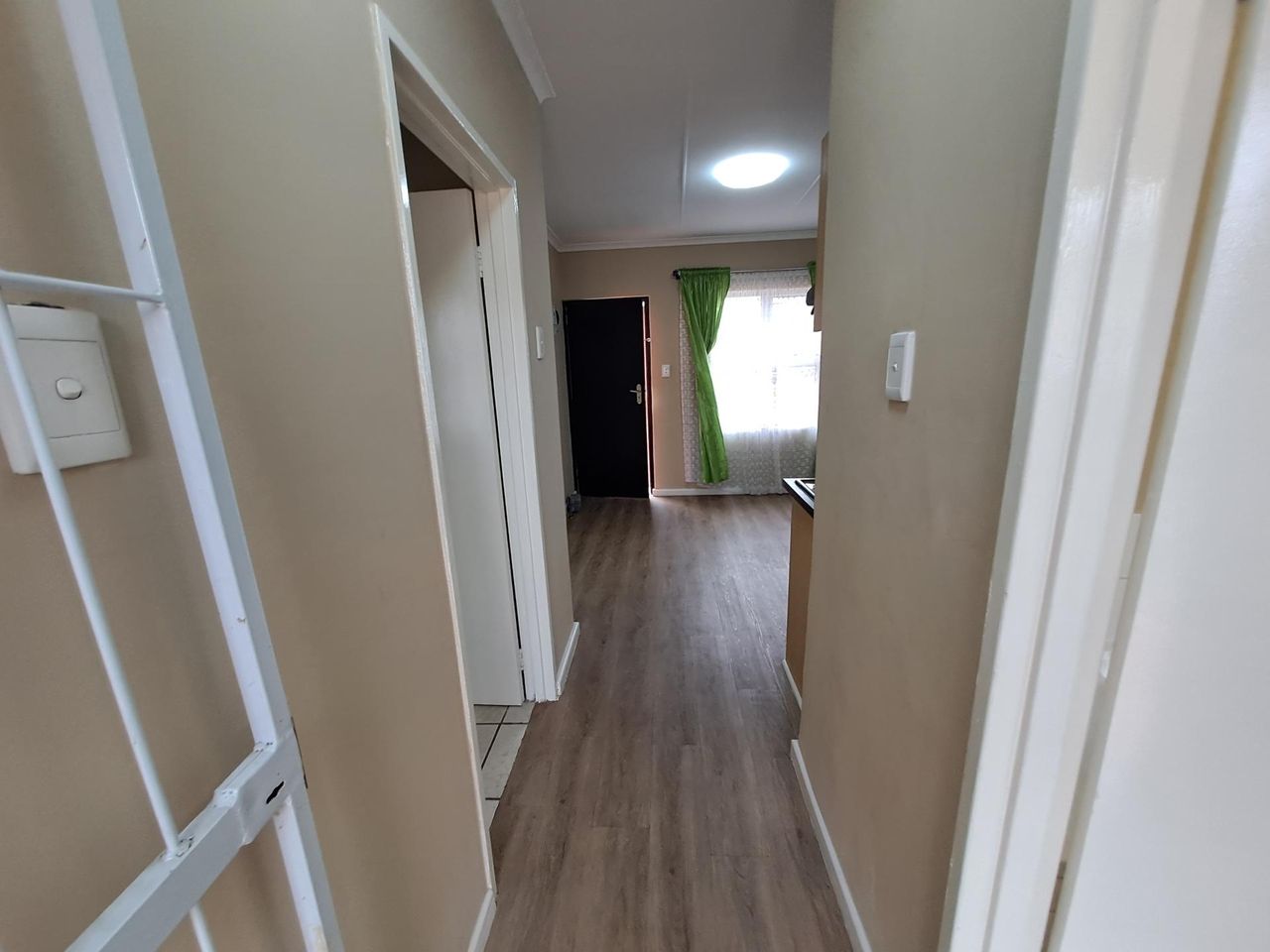 2 Bedroom house rented in Pelican Park, Cape Town