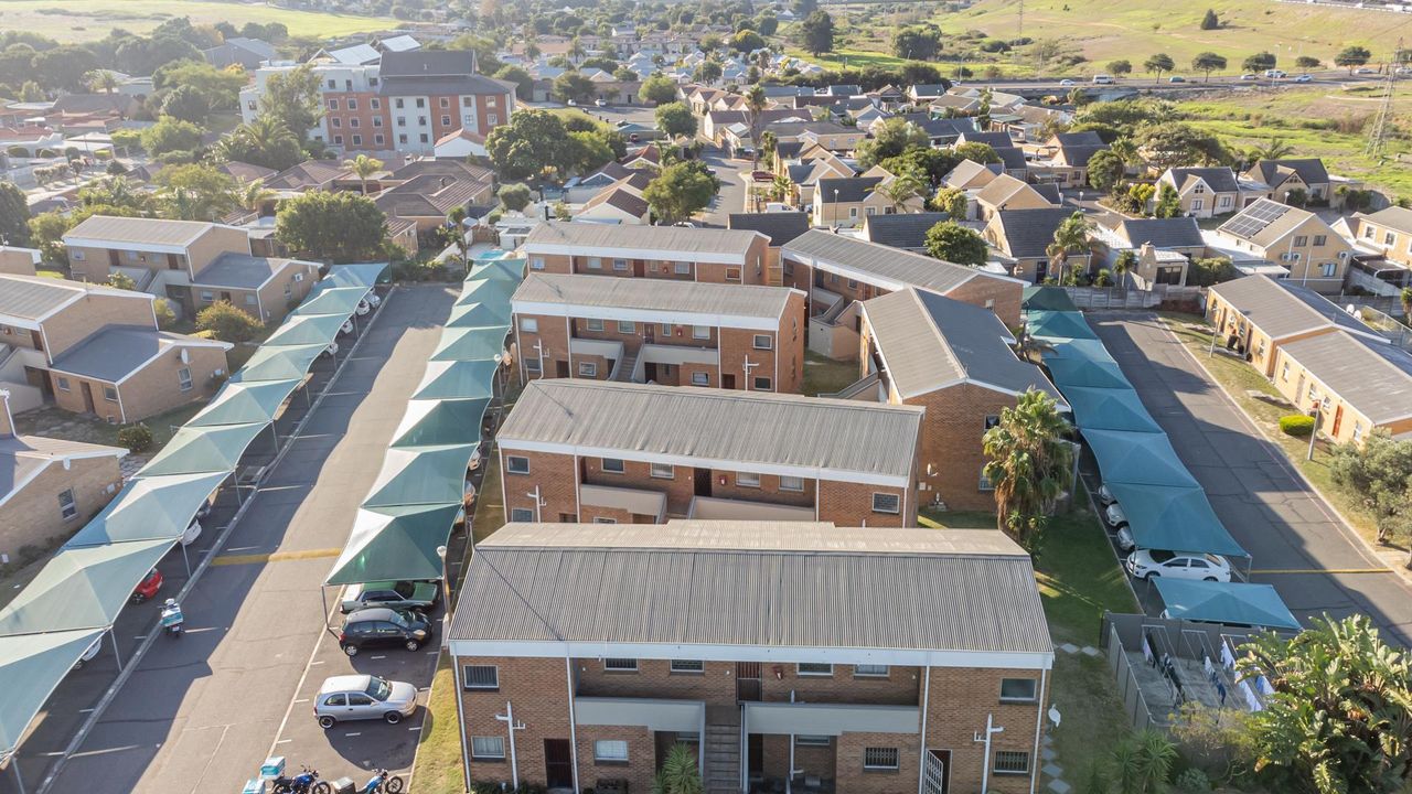 2 Bedroom apartment for sale in Oakglen, Bellville