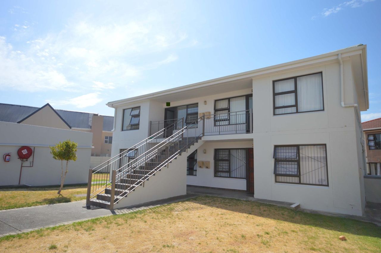 2 Bedroom apartment for sale in Whispering Pines, Gordons Bay