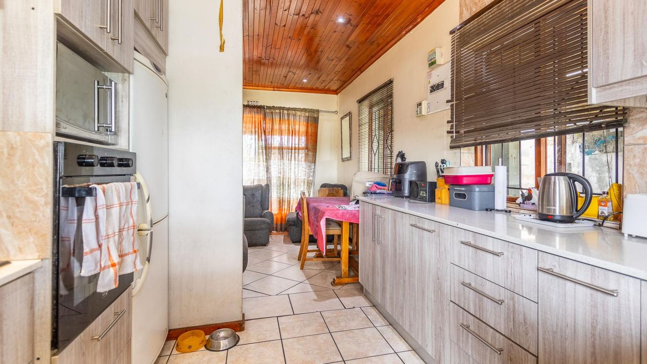 3 Bedroom house for sale in New Orleans, Paarl