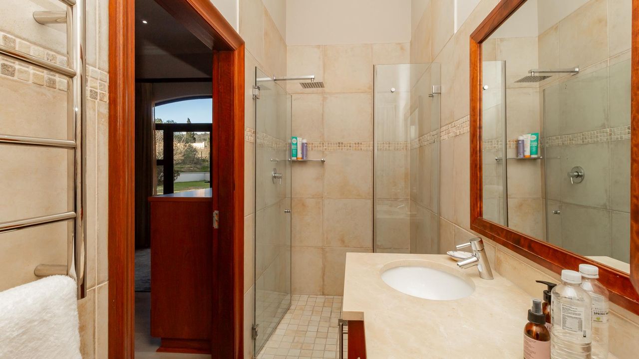 6 Bedroom house for sale in Kuilsrivier Industria, Kuils River