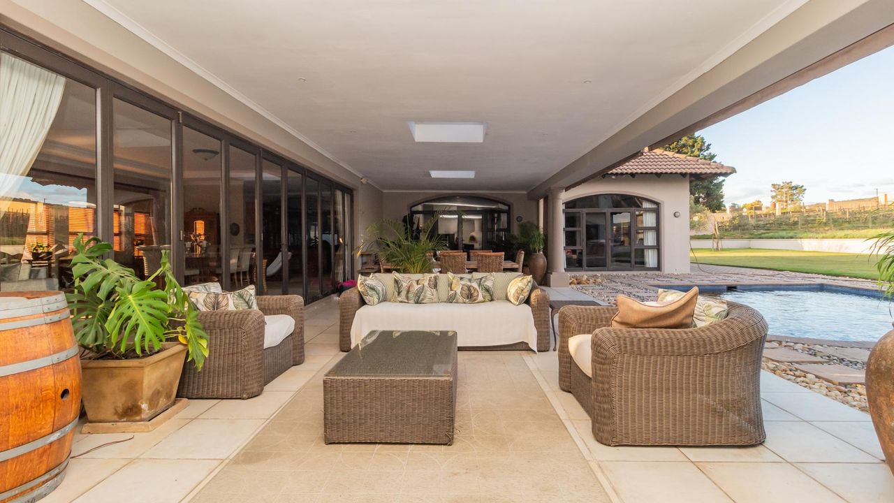 6 Bedroom house for sale in Kuilsrivier Industria, Kuils River