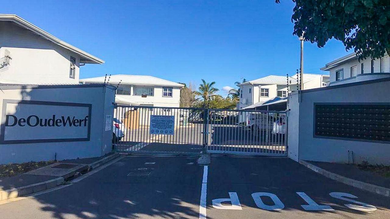 2 Bedroom apartment sold in Paarl North