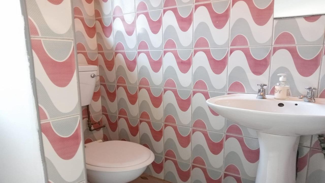 2 Bedroom house for sale in Montford, Chatsworth