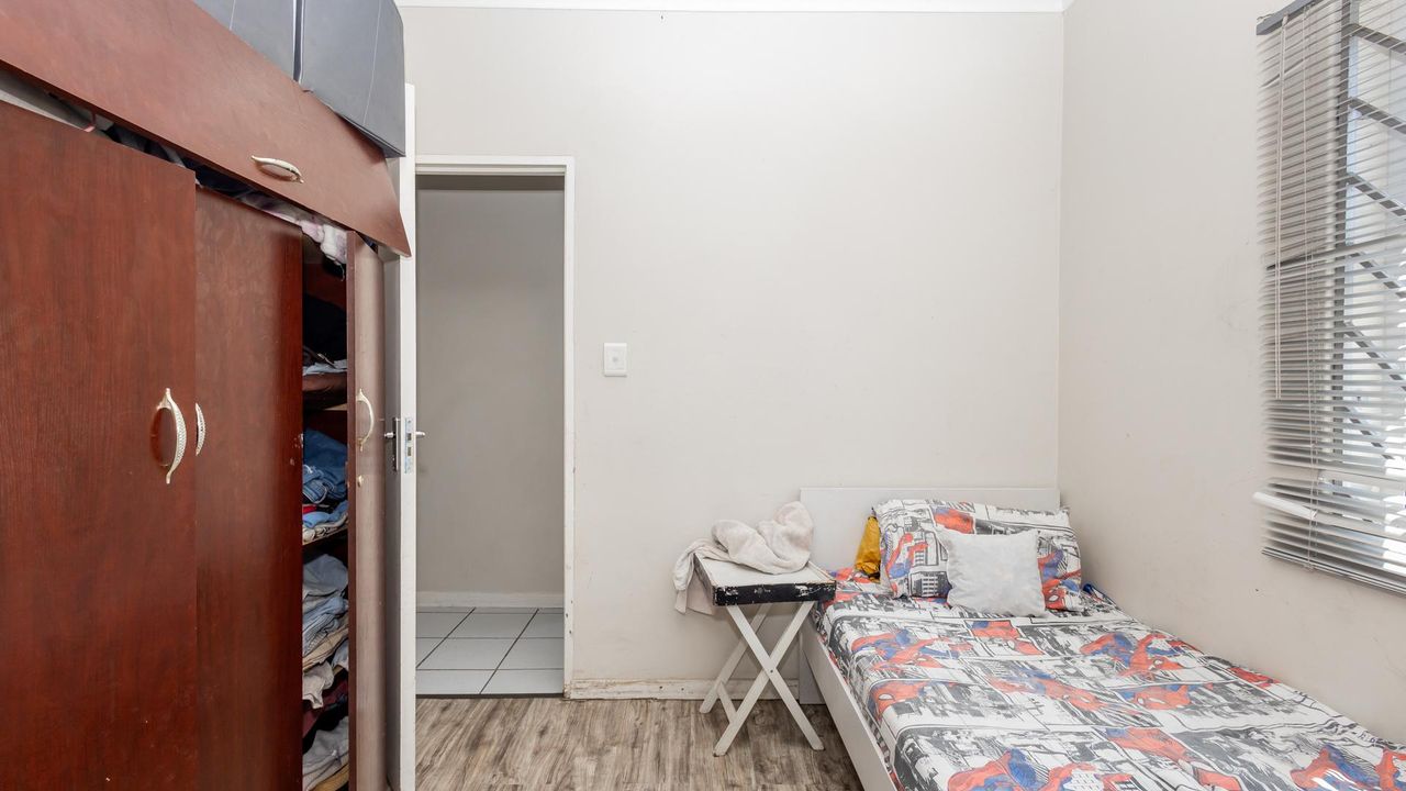 2 Bedroom semidetached for sale in Lentegeur, Mitchells Plain