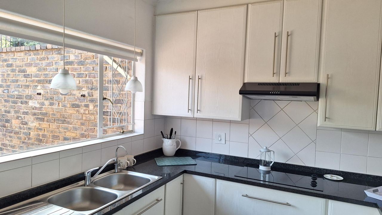 4 Bedroom duplex townhouse sectional for sale in Fairland, Randburg