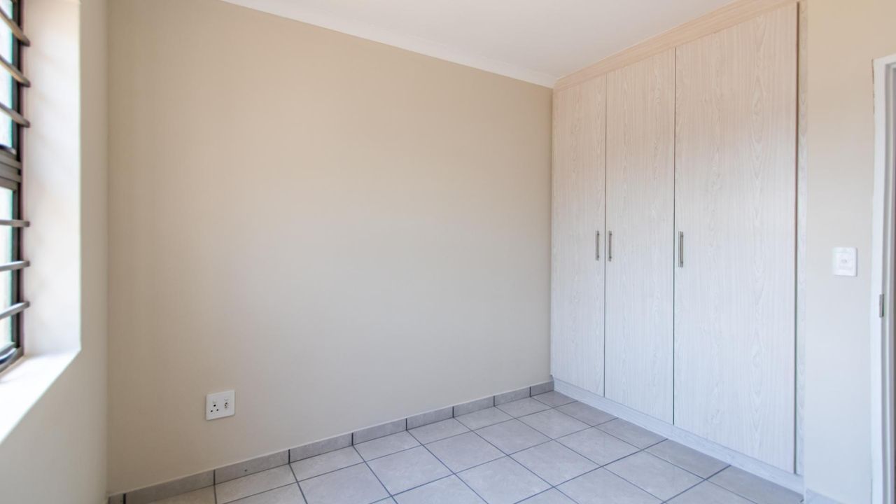 3 Bedroom house for sale in Groenheuwel, Paarl