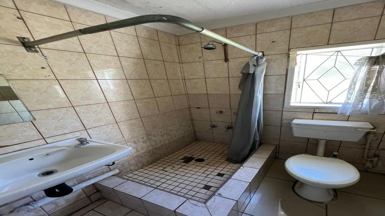 1 Bedroom cottage to rent in Whetstone, Phoenix