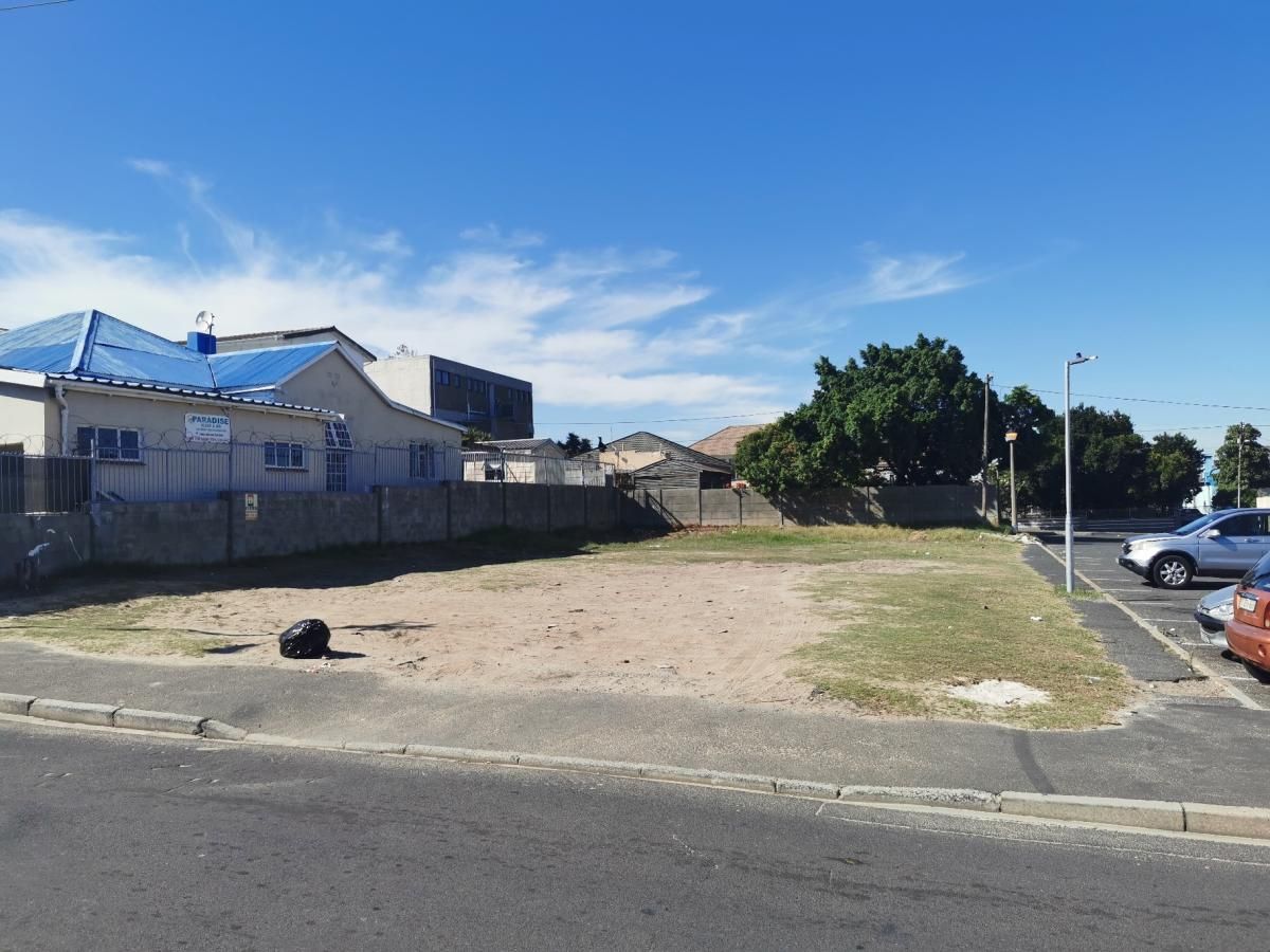 Vacant Erf for sale in Parow Central