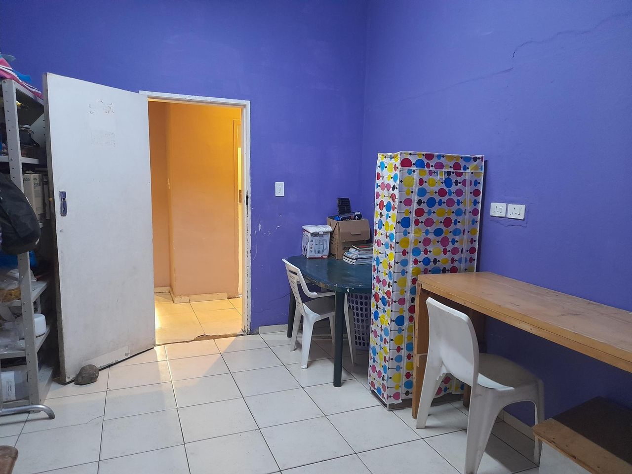 6 Bedroom house for sale in Athlone, Cape Town