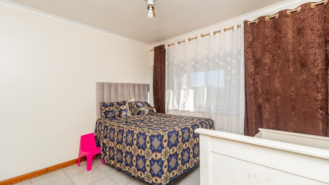 2 Bedroom apartment for sale in Oakdale, Bellville