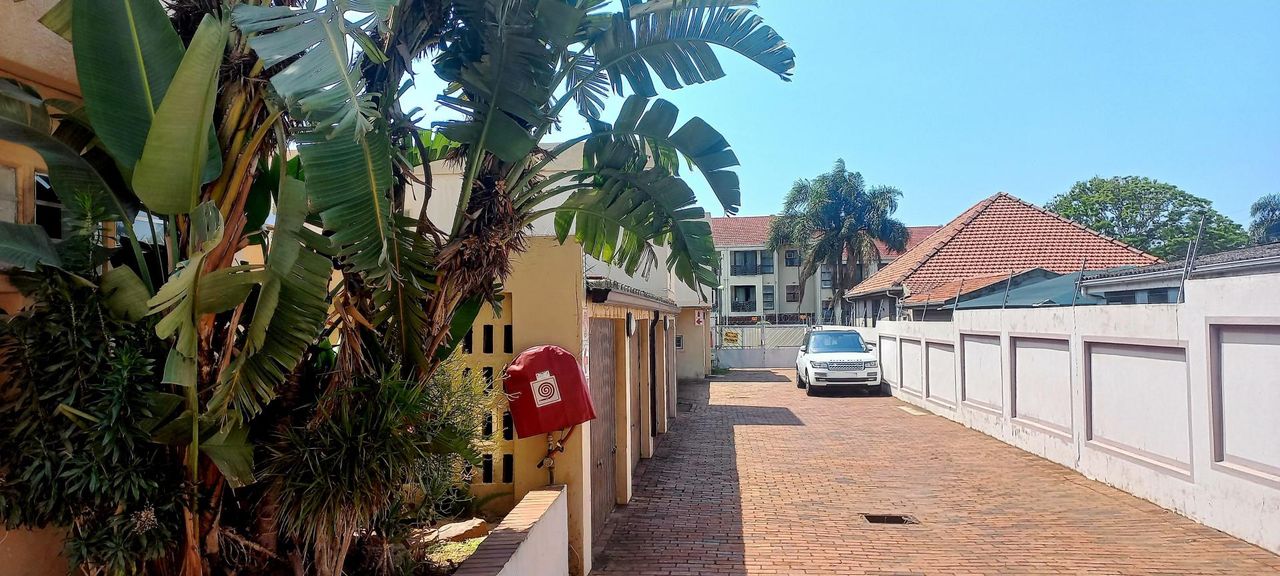 2 Bedroom duplex apartment for sale in Musgrave, Durban