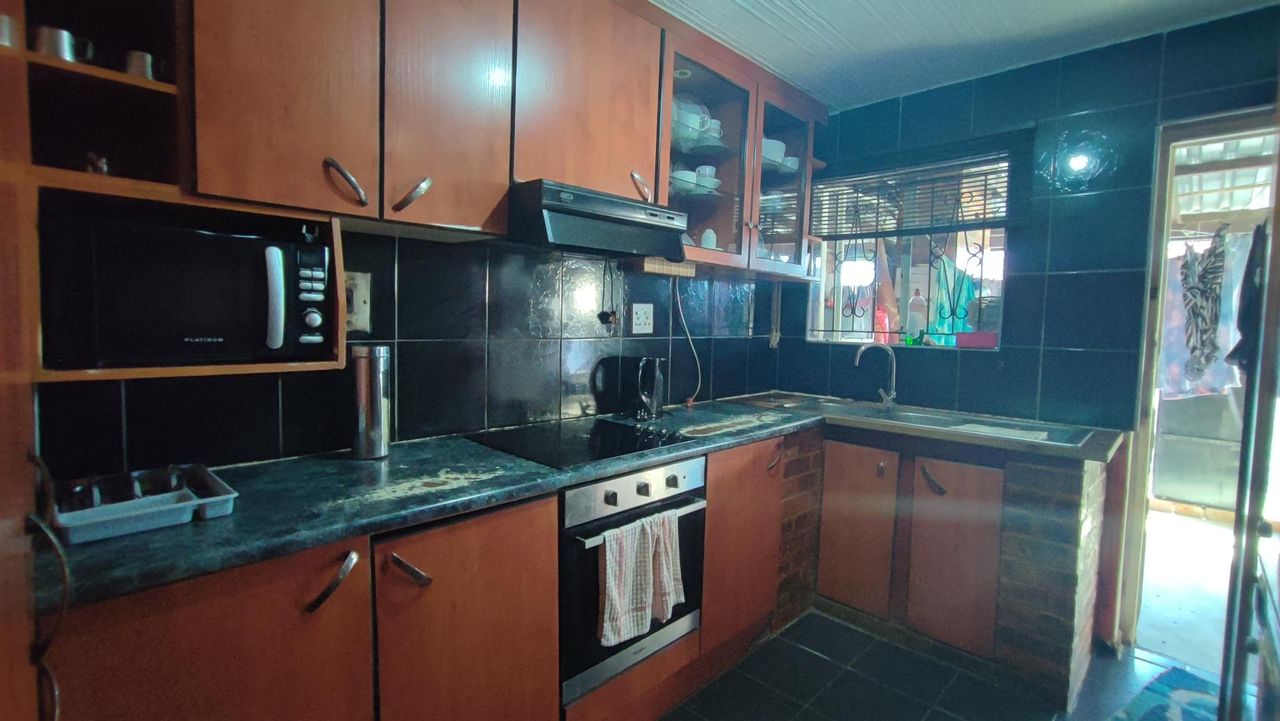 3 Bedroom house for sale in Woodlands, Mitchells Plain