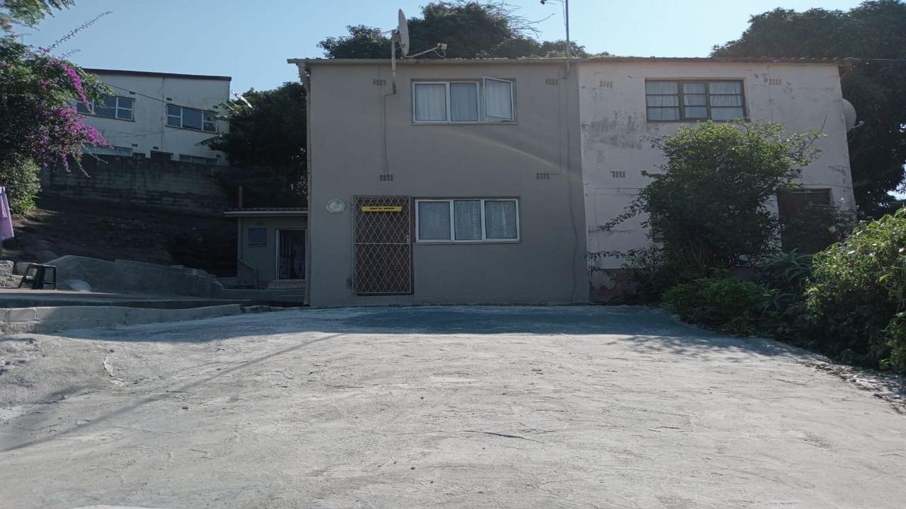 2 Bedroom house for sale in Montford, Chatsworth