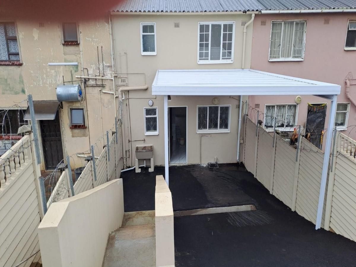 3 Bedroom duplex townhouse freehold for sale in Rydalvale, Phoenix