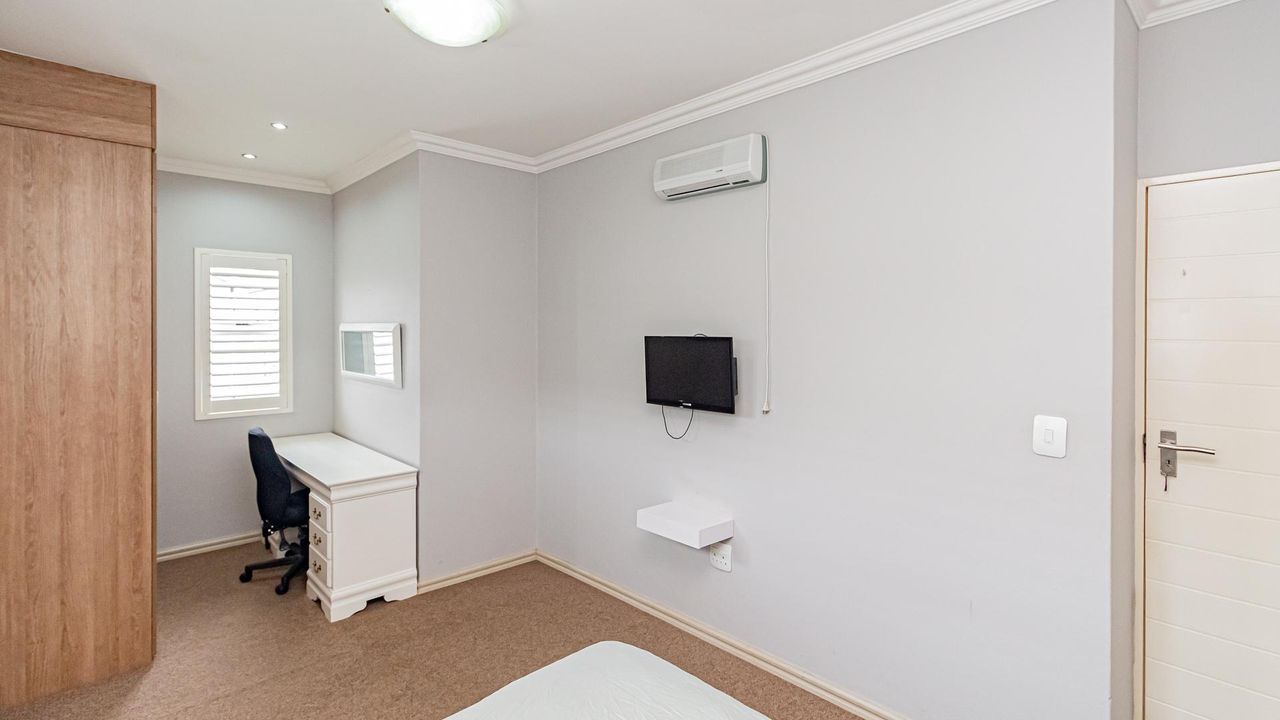 3 Bedroom townhouse sectional for sale in Boskruin, Randburg