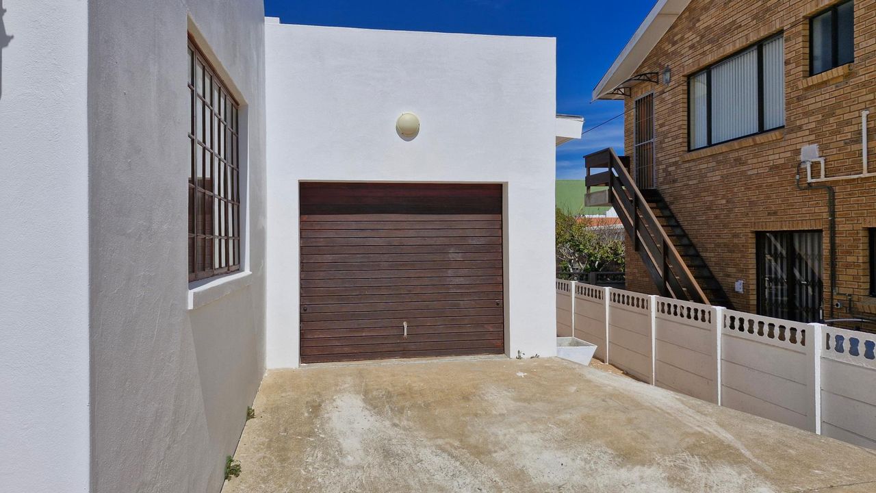 3 Bedroom house for sale in Lamberts Bay