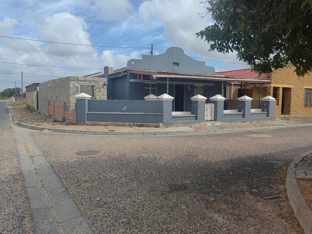 2 Bedroom house for sale in Bell Glen, Macassar