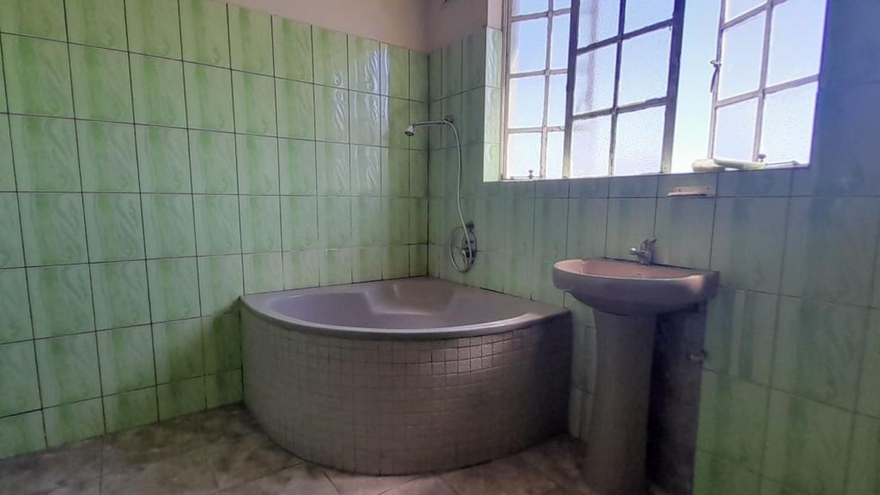 2 Bedroom flat for sale in Maidstone, Tongaat