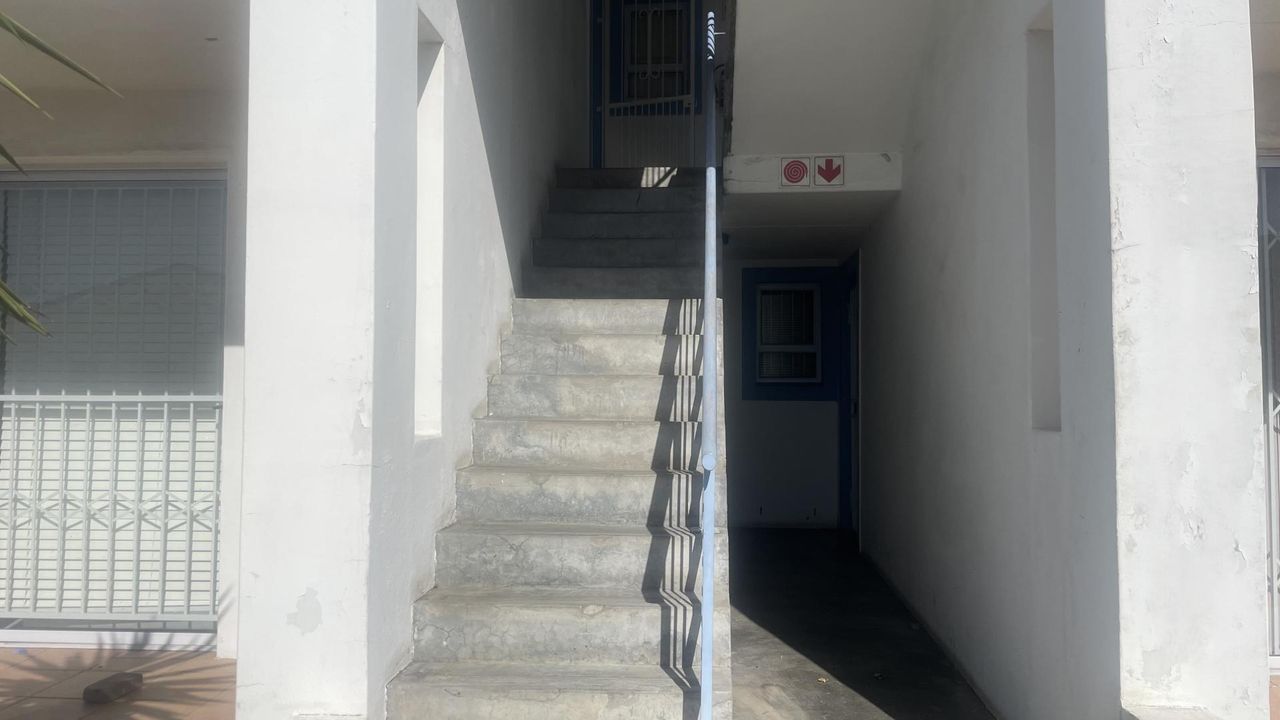 2 Bedroom apartment for sale in Lansdowne, Cape Town