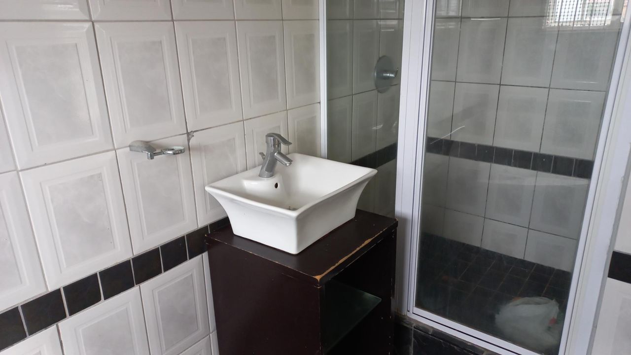 5 Bedroom house to rent in Bluff, Durban