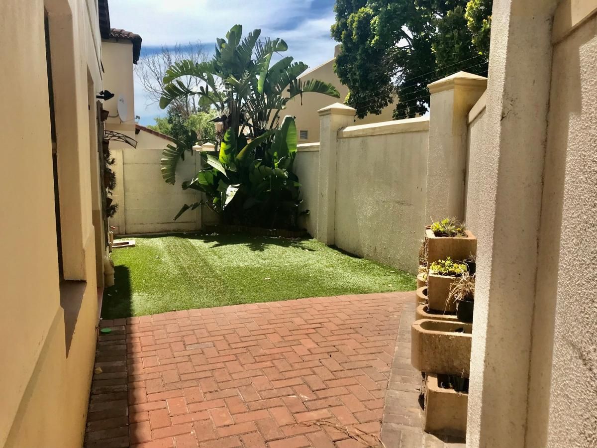 2 Bedroom duplex townhouse freehold for sale in Royal Ascot, Milnerton