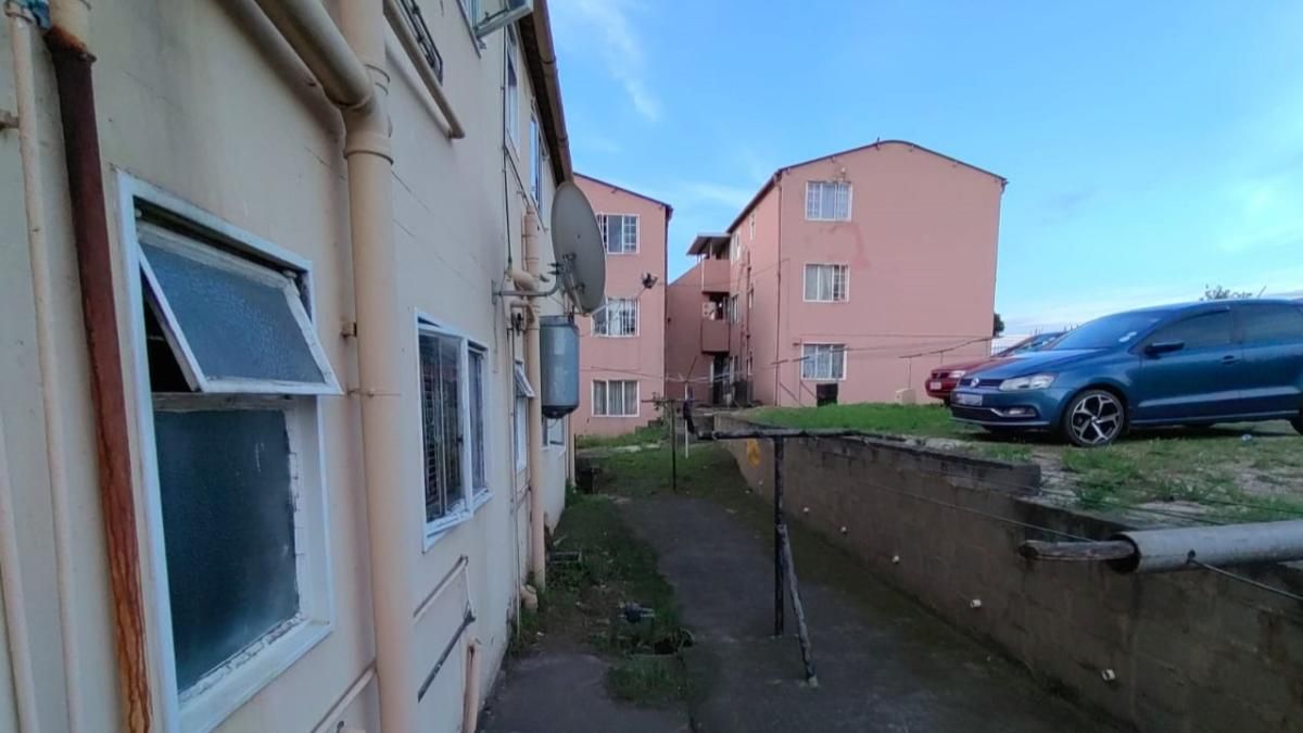 1 Bedroom apartment for sale in Stonebridge, Phoenix