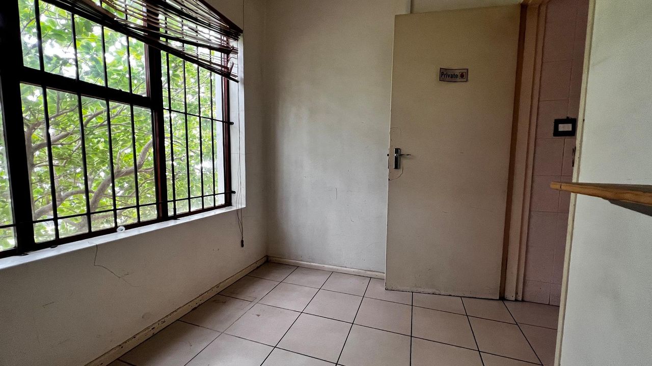 3 Bedroom house for sale in Wetton, Cape Town