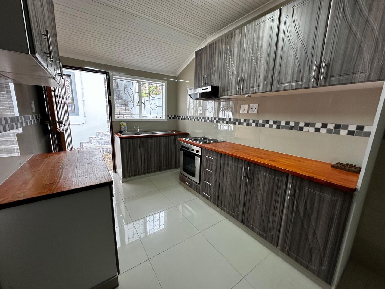 3 Bedroom house to rent in Stonebridge, Phoenix