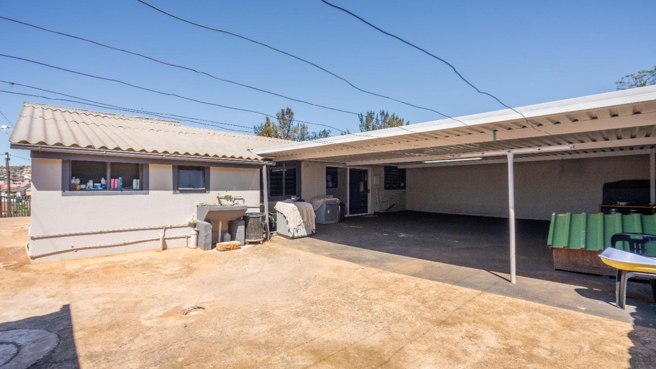 4 Bedroom house for sale in Stonebridge, Phoenix