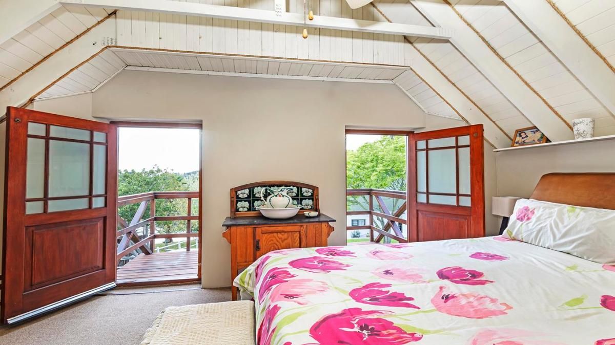 4 Bedroom house for sale in Zevendal, Kuils River