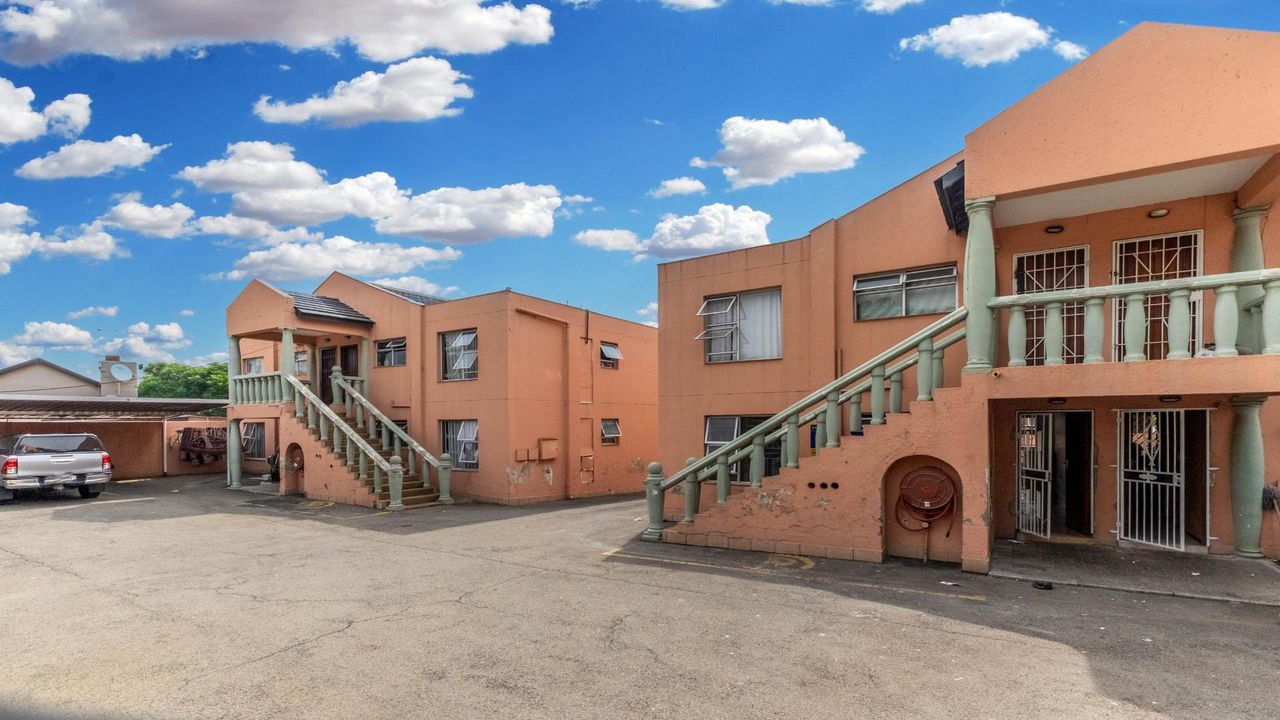 2 Bedroom apartment for sale in Windsor West, Randburg