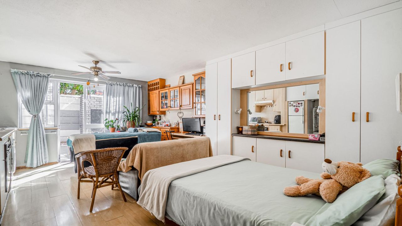 Apartment sold in Plumstead, Cape Town