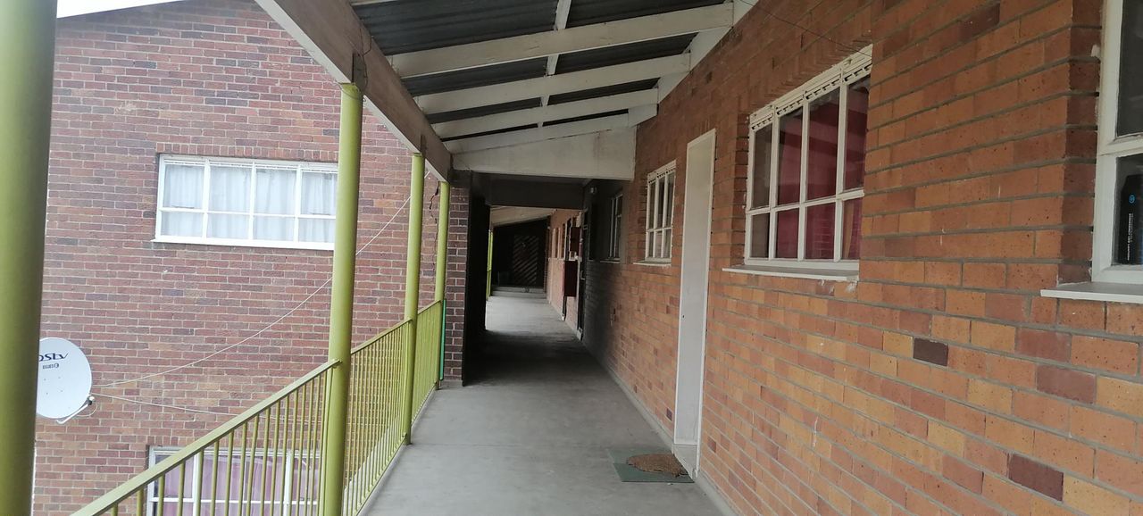 2 Bedroom apartment for sale in Grootvlei